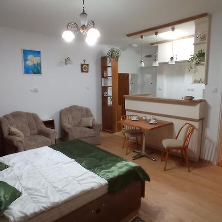 Londira Apartman Hévíz Eksteriør bilde